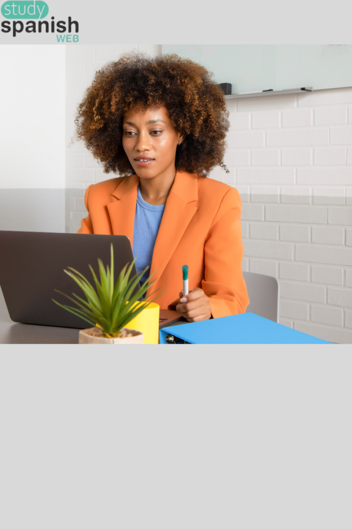 Los pronombres objeto en español, su uso como complemento directo e indirecto, con ejemplos y reglas gramaticales para evitar errores comunes como el leísmo, laísmo y loísmo."